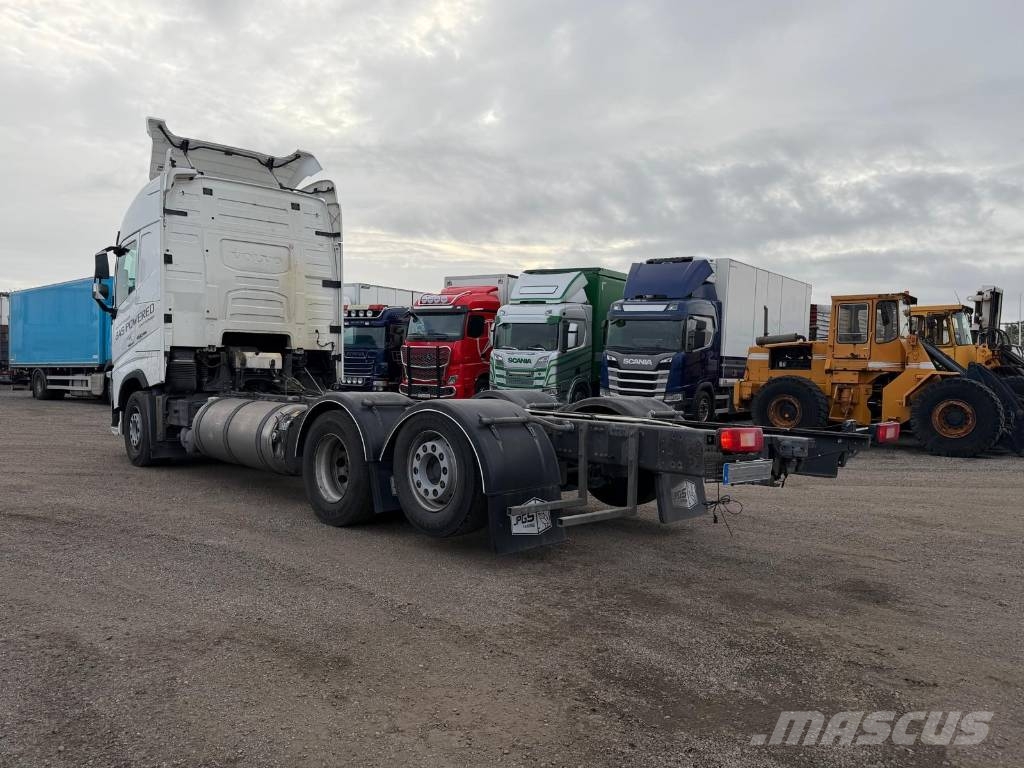 Volvo FH 6X2*4 Seri Nr 0912 Šasija ar kabīni