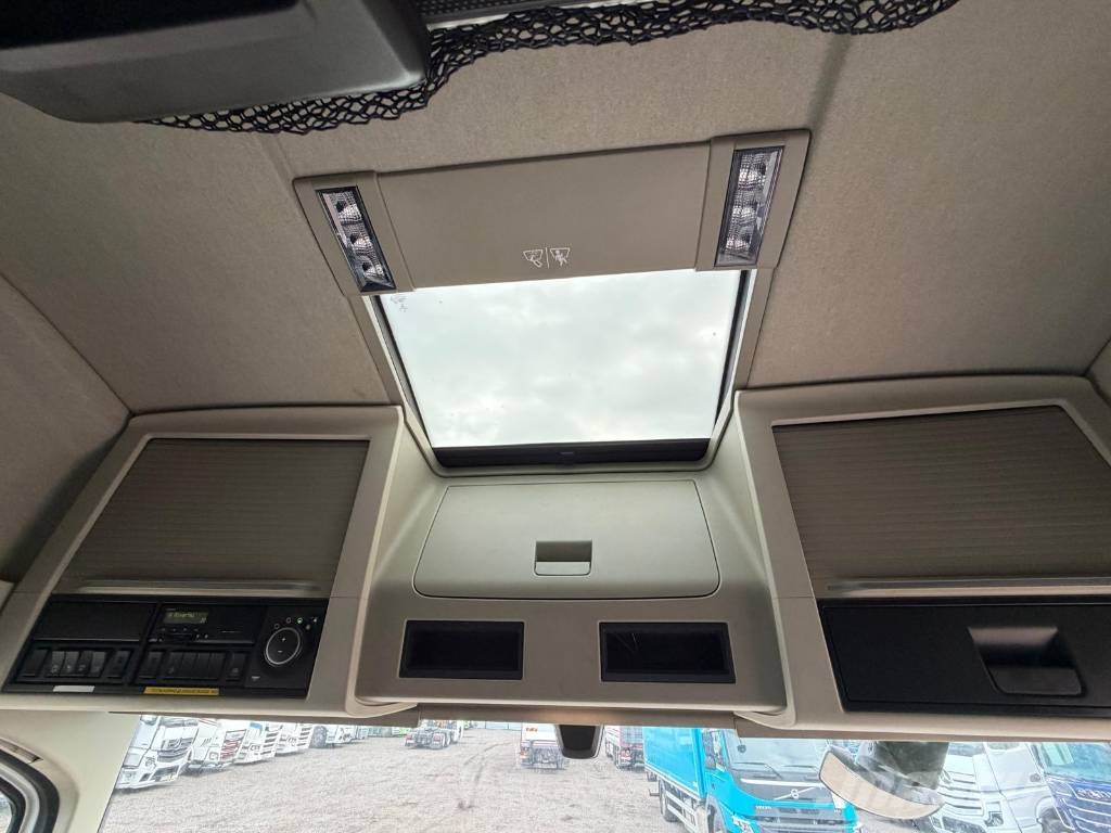 Volvo FH 6X2*4 Seri Nr 0912 Šasija ar kabīni