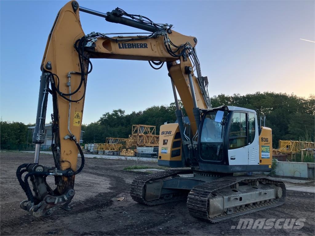 Liebherr R936 Bagri goseničarji