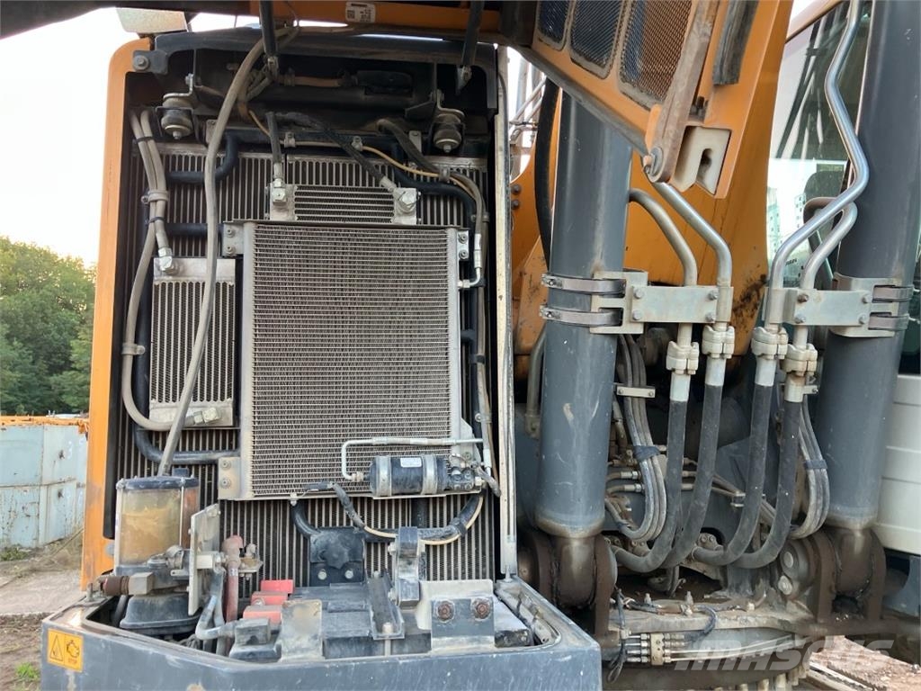 Liebherr R936 Bagri goseničarji