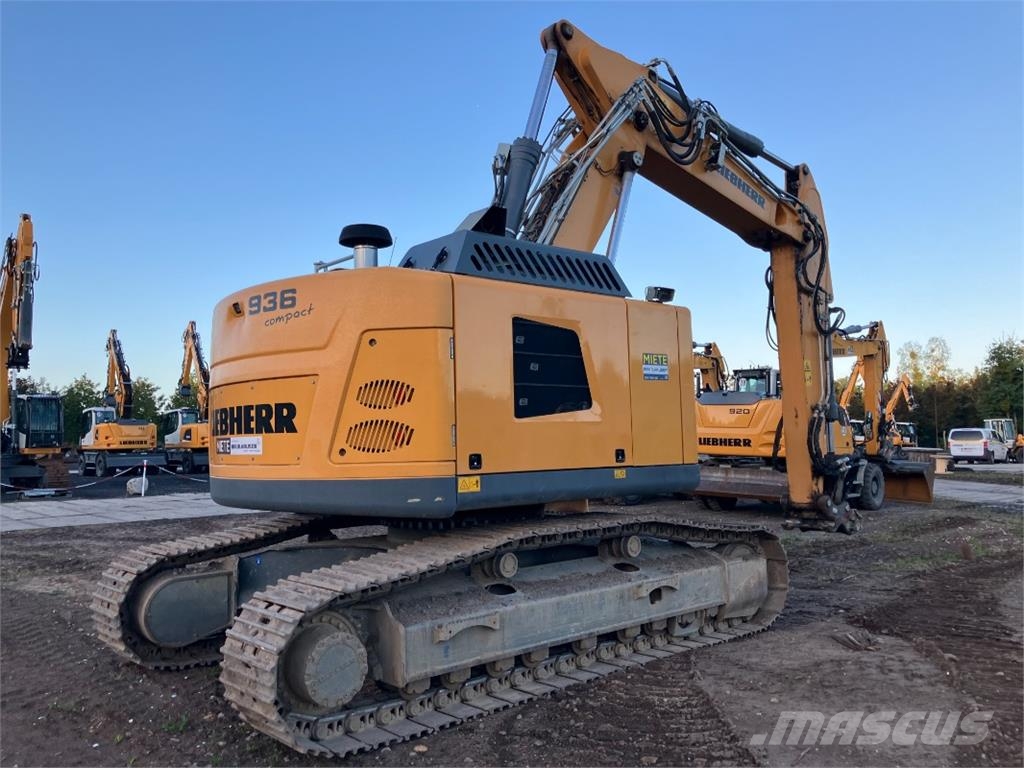 Liebherr R936 Bagri goseničarji