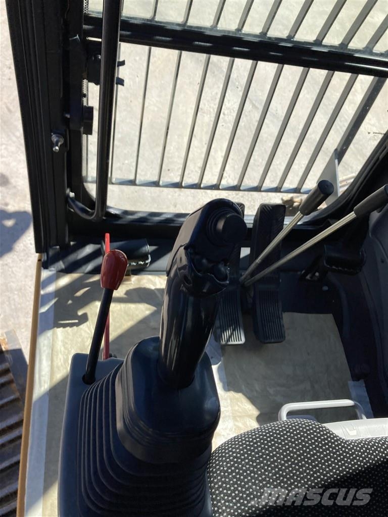 Liebherr R 920 Compact Litronic Pelle sur chenilles