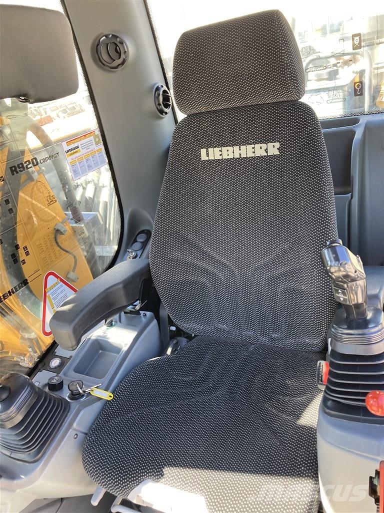 Liebherr R 920 Compact Litronic Pelle sur chenilles