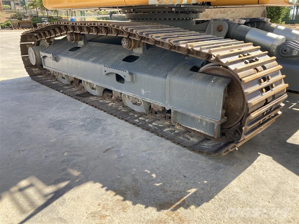 Liebherr R 920 Compact Litronic Pelle sur chenilles