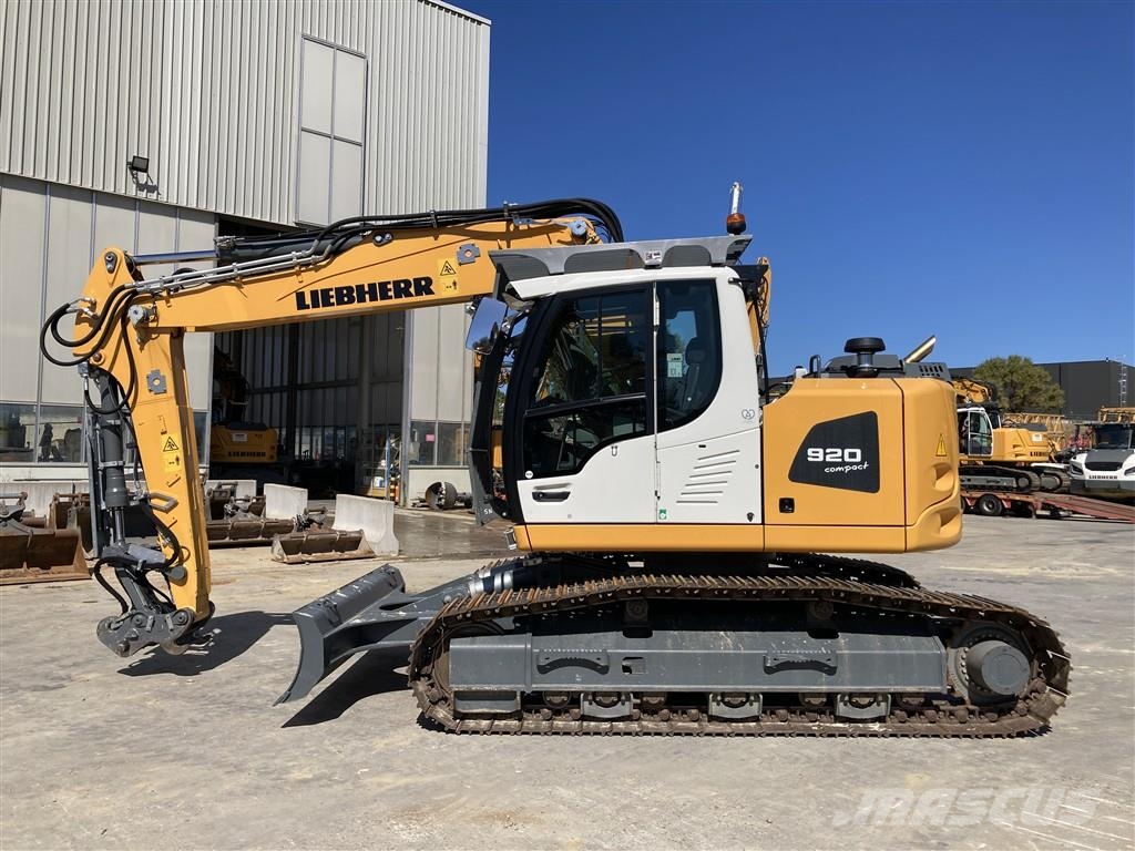 Liebherr R 920 Compact Litronic Pelle sur chenilles