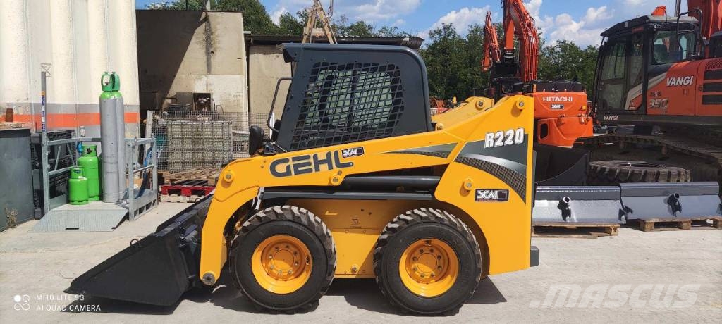 Gehl R 220 Skid steer loderler