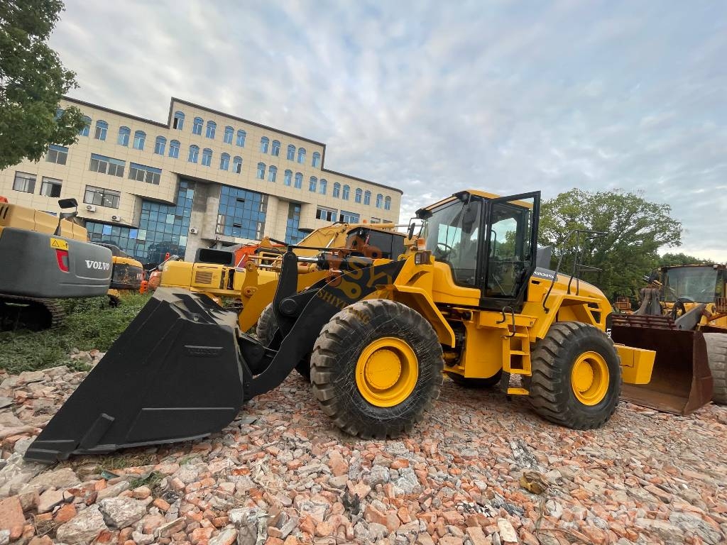 Volvo L 120 휠로우더