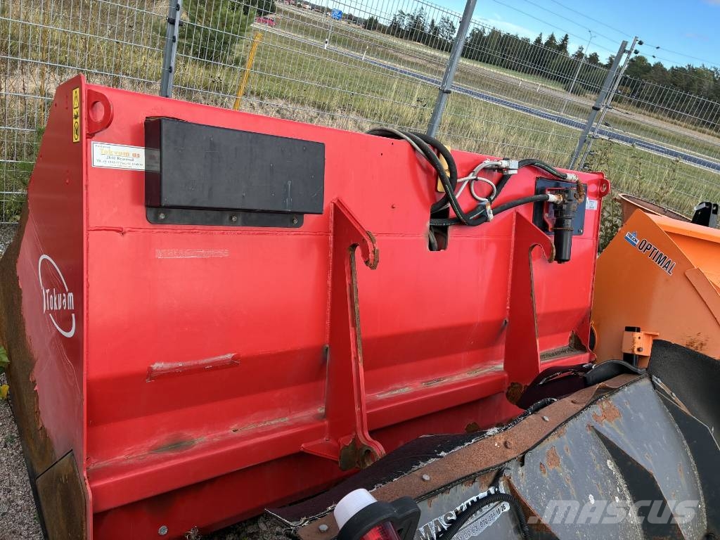 Tokvam TSA 2100 Zand- en zoutstrooimachines