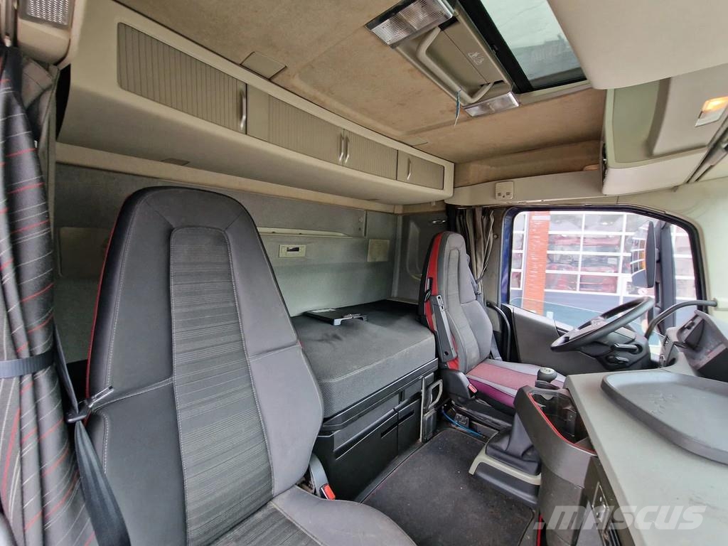 Volvo FH 13.420 6x2 - 1 deck livestock - Manual gearbox Tovornjaki za prevoz živine