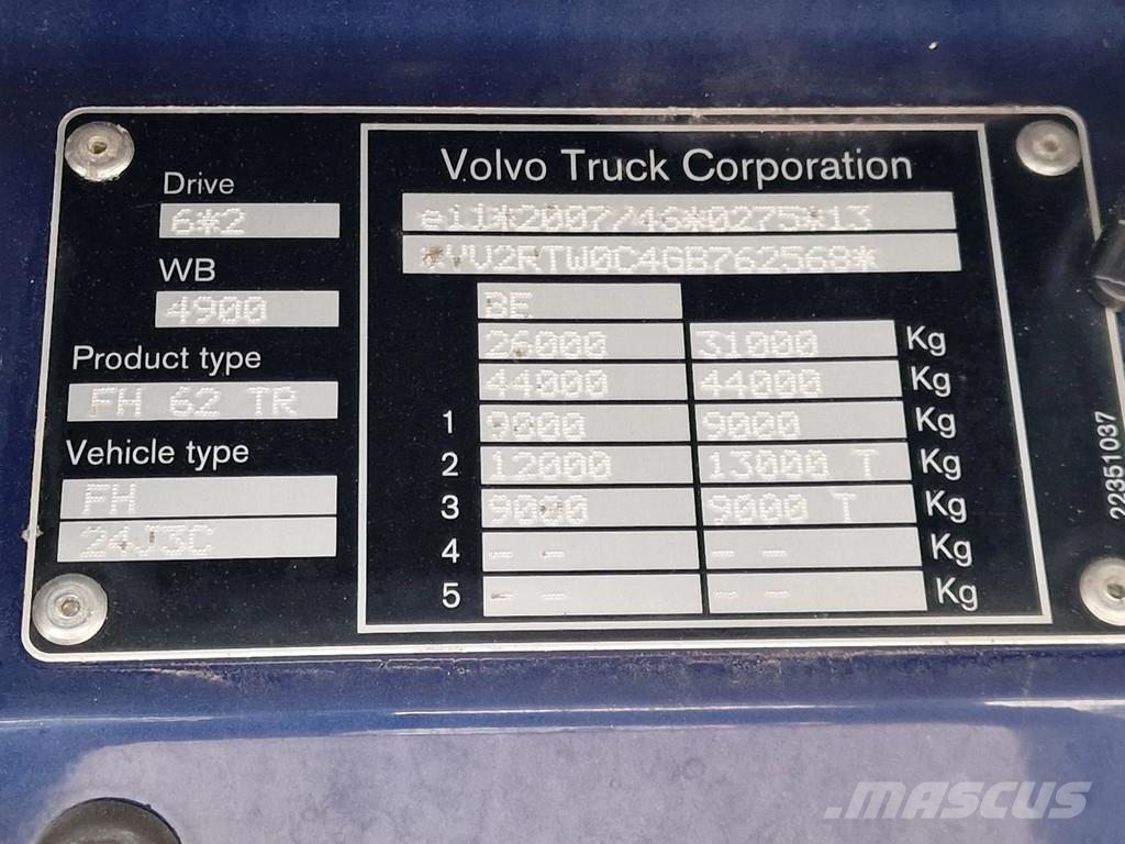 Volvo FH 13.420 6x2 - 1 deck livestock - Manual gearbox Tovornjaki za prevoz živine