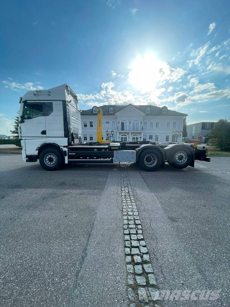 MAN TGS 26.540 (Hackenliftfahrzeug) Camiones portacontenedores