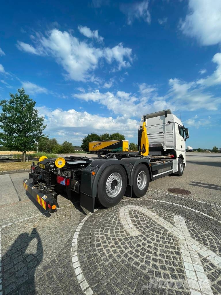 MAN TGS 26.540 (Hackenliftfahrzeug) Camiones portacontenedores