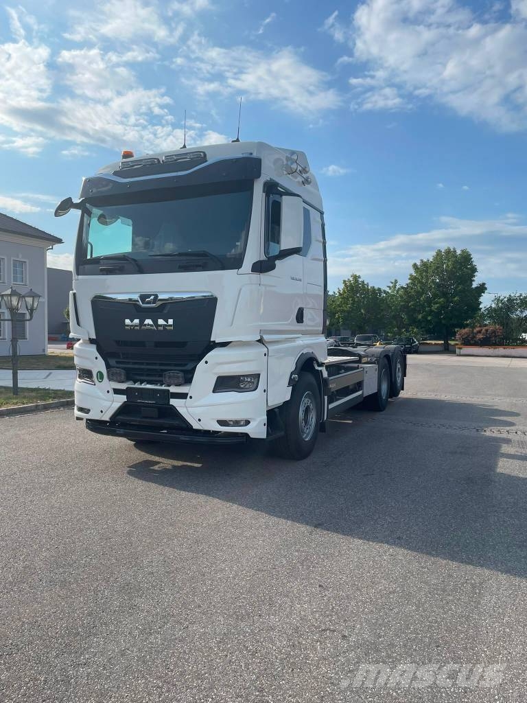 MAN TGS 26.540 (Hackenliftfahrzeug) Camiones portacontenedores