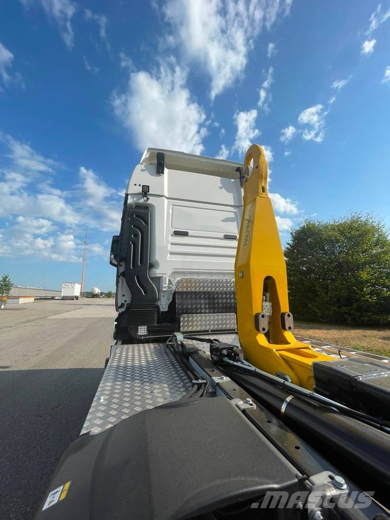 MAN TGS 26.540 (Hackenliftfahrzeug) Camiones portacontenedores