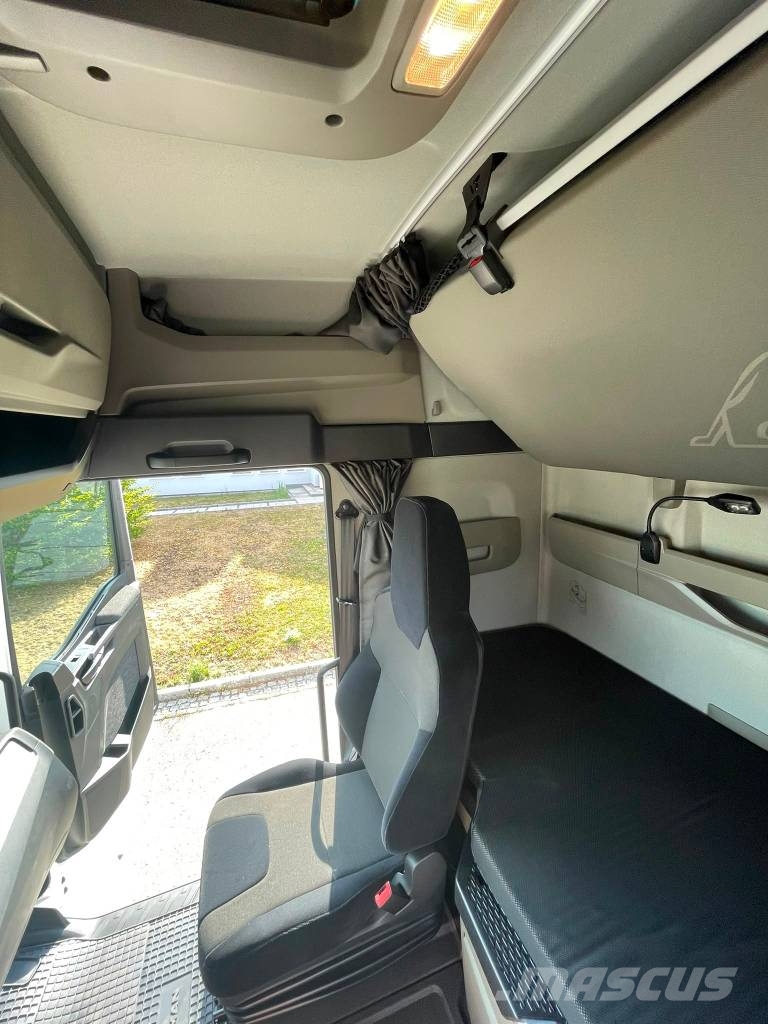MAN TGS 26.540 (Hackenliftfahrzeug) Camiones portacontenedores