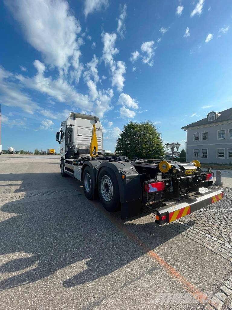 MAN TGS 26.540 (Hackenliftfahrzeug) Camiones portacontenedores