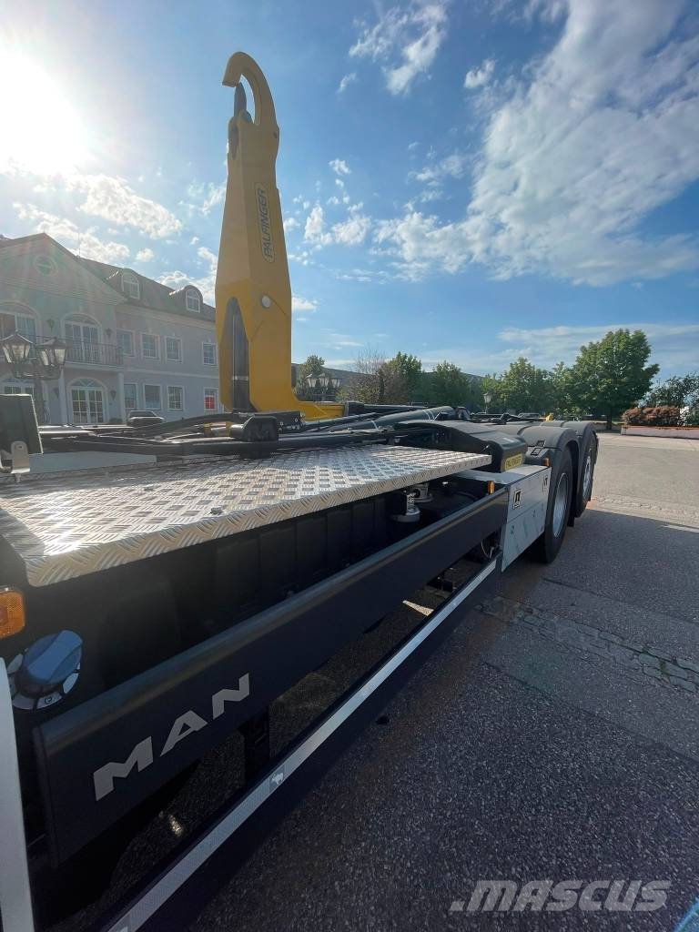 MAN TGS 26.540 (Hackenliftfahrzeug) Camiones portacontenedores