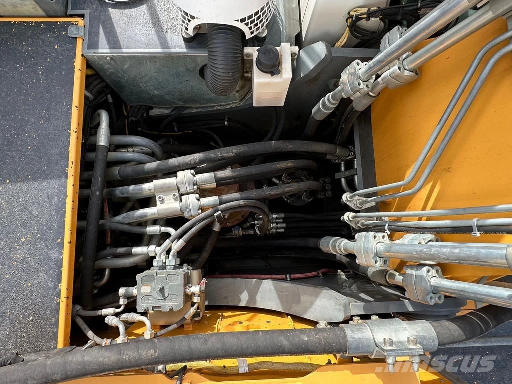 Liebherr R946LC Εκσκαφείς με ερπύστριες