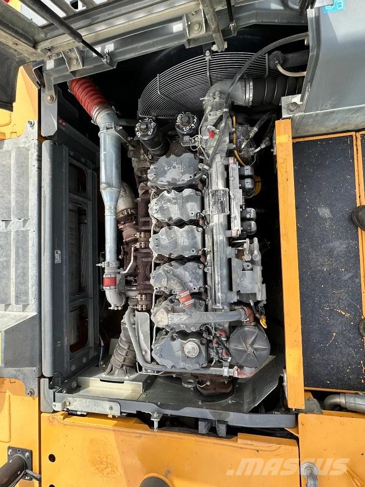 Liebherr R946LC Εκσκαφείς με ερπύστριες