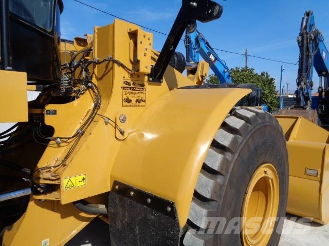 CAT 972 MXE Gumikerekes homlokrakodók
