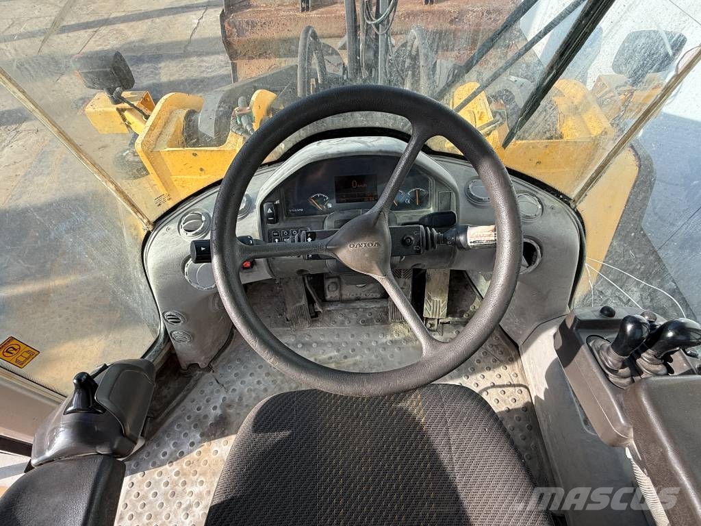 Volvo L150G - Automatic Greasing / CDC Steering Kolesni nakladalci