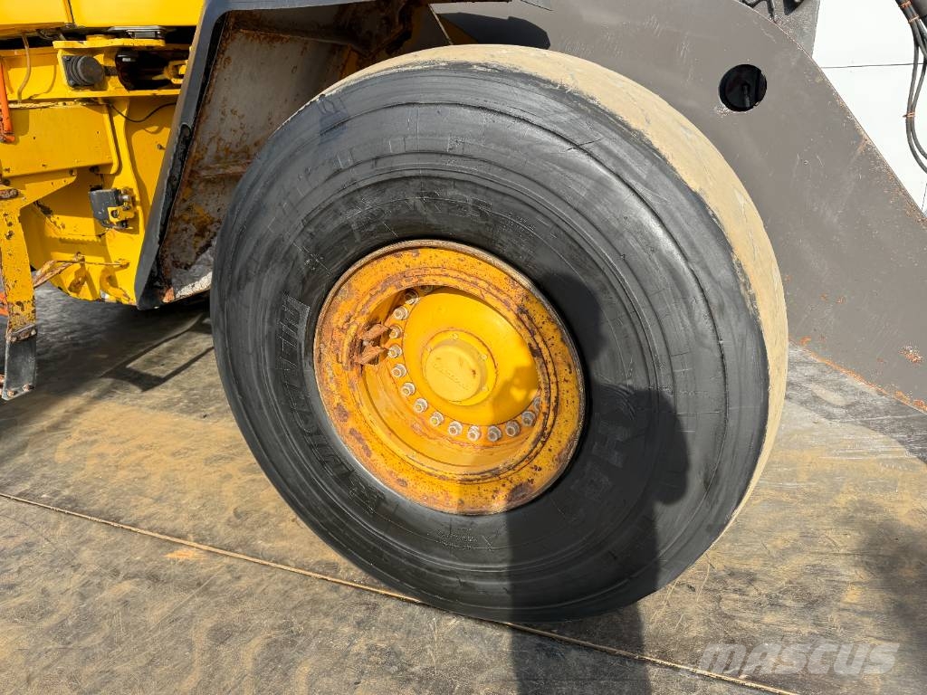 Volvo L150G - Automatic Greasing / CDC Steering Kolesni nakladalci