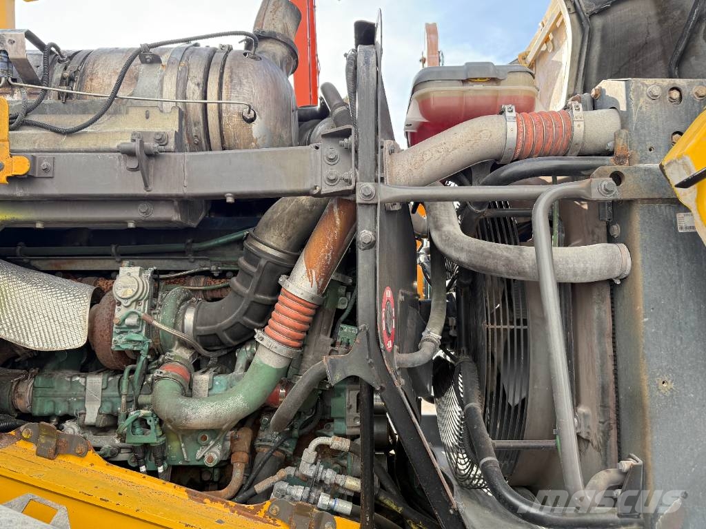 Volvo L150G - Automatic Greasing / CDC Steering Kolesni nakladalci