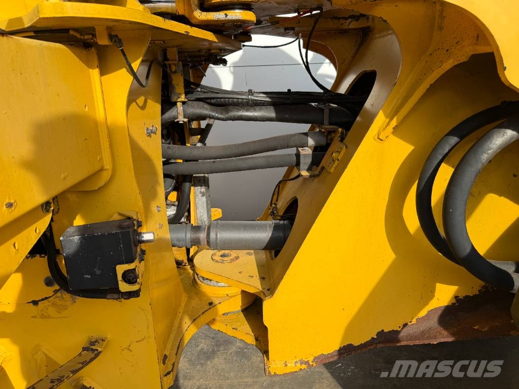 Volvo L150G - Automatic Greasing / CDC Steering Kolesni nakladalci