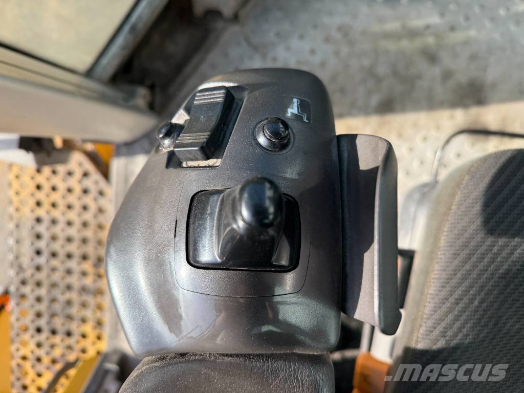 Volvo L150G - Automatic Greasing / CDC Steering Kolesni nakladalci