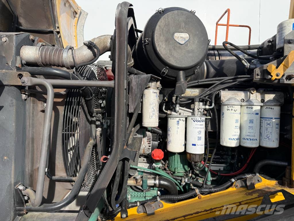 Volvo L150G - Automatic Greasing / CDC Steering Kolesni nakladalci