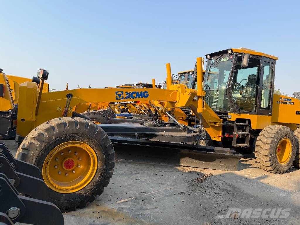 XCMG GR1803    Source factory معدات تمهيد الطرق