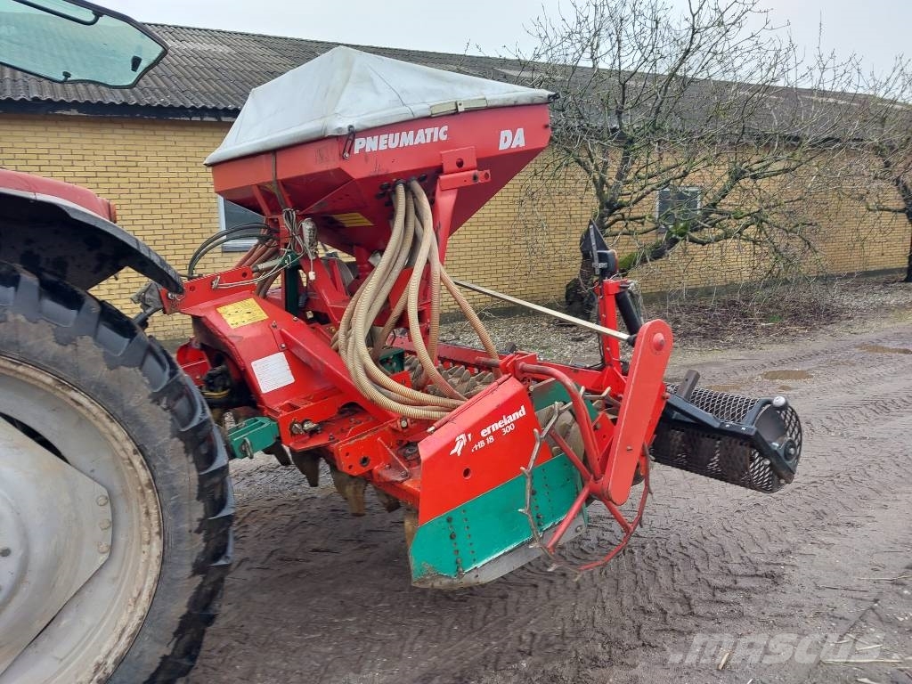 Kverneland Acort PHB 18 300 / PNEUMATIC EA Combination drills
