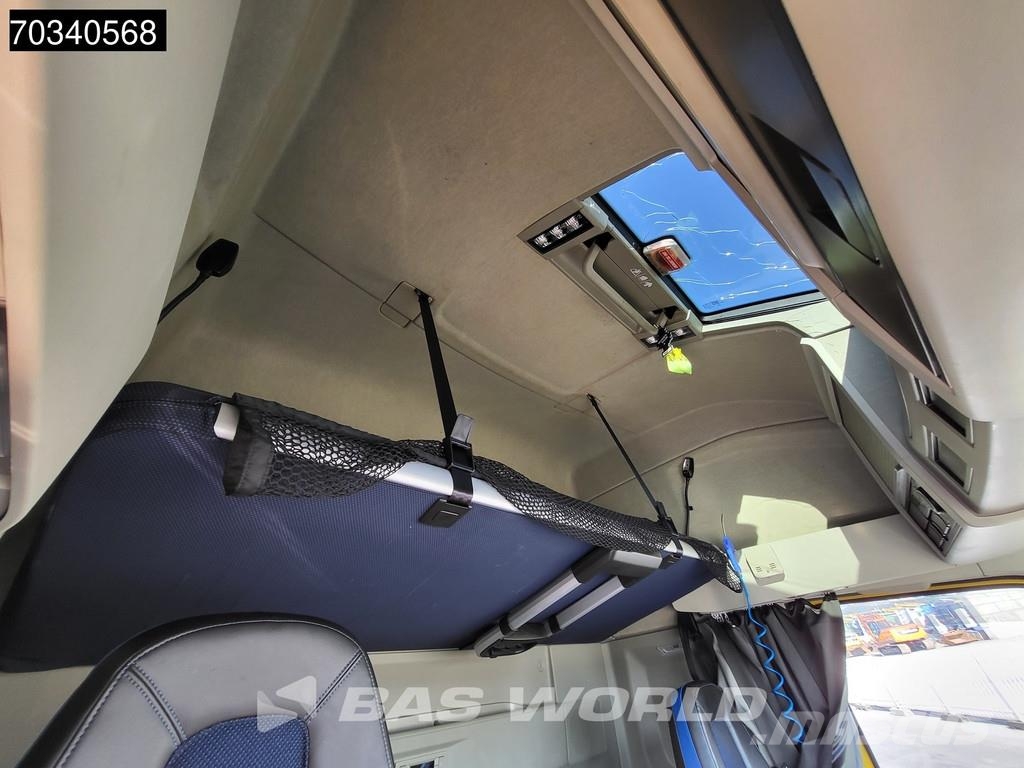 Volvo FH 460 6X2 Combi LNG Engine Curtainsider Sliding r شاحنات بغطاء جانبي