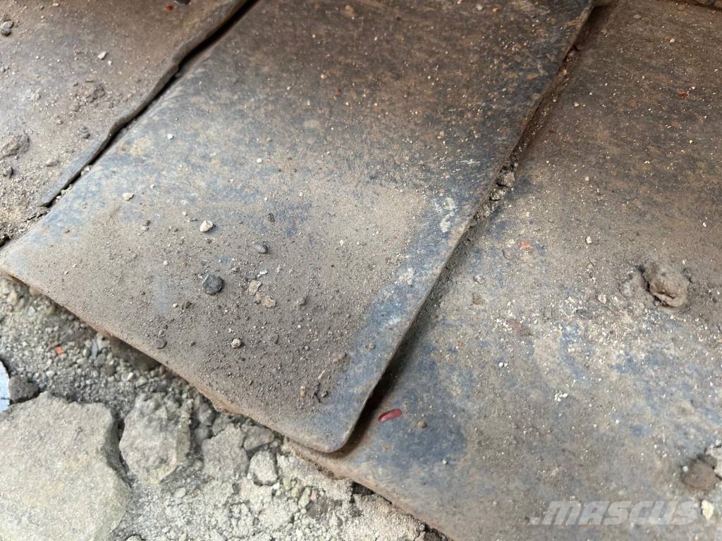 Volvo EC 140 Гусеничні екскаватори