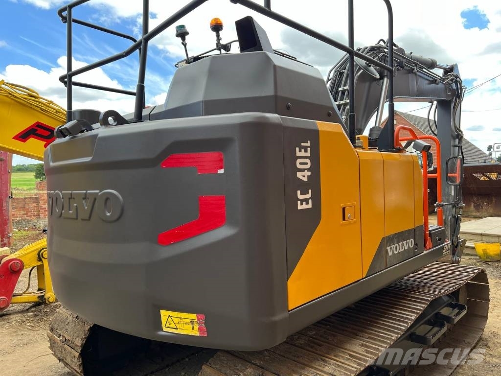 Volvo EC 140 Гусеничні екскаватори