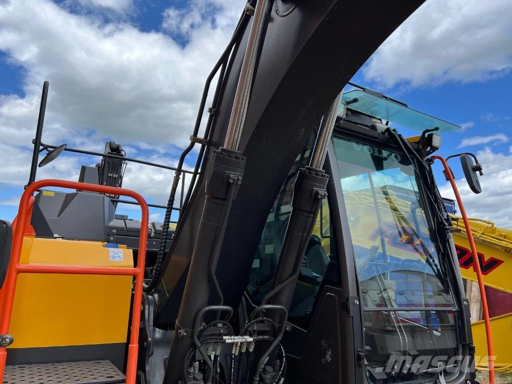 Volvo EC 140 Гусеничні екскаватори