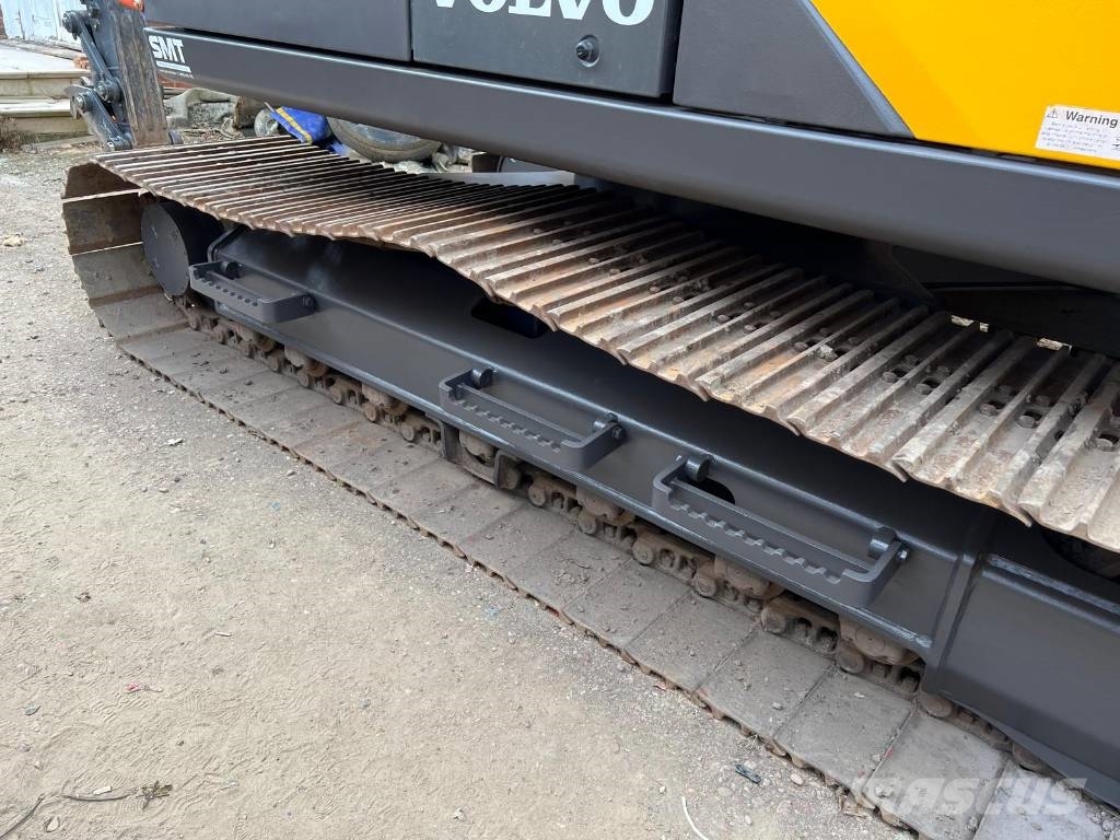 Volvo EC 140 Гусеничні екскаватори