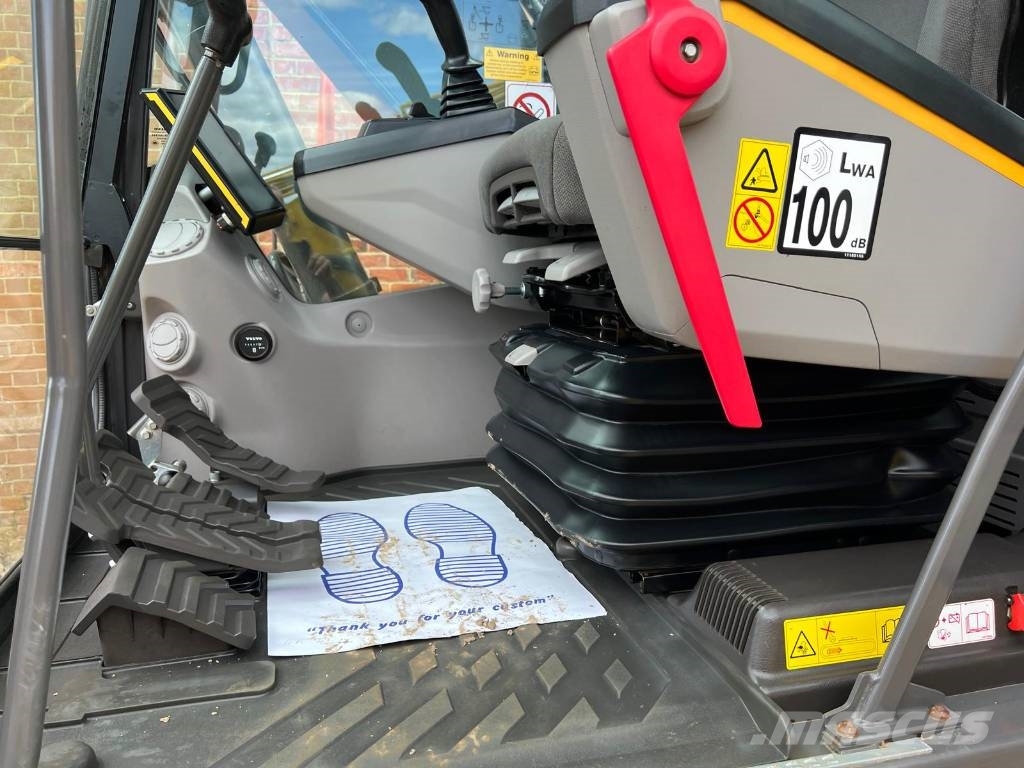 Volvo EC 140 Гусеничні екскаватори
