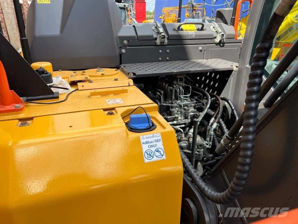 Volvo EC 140 Гусеничні екскаватори