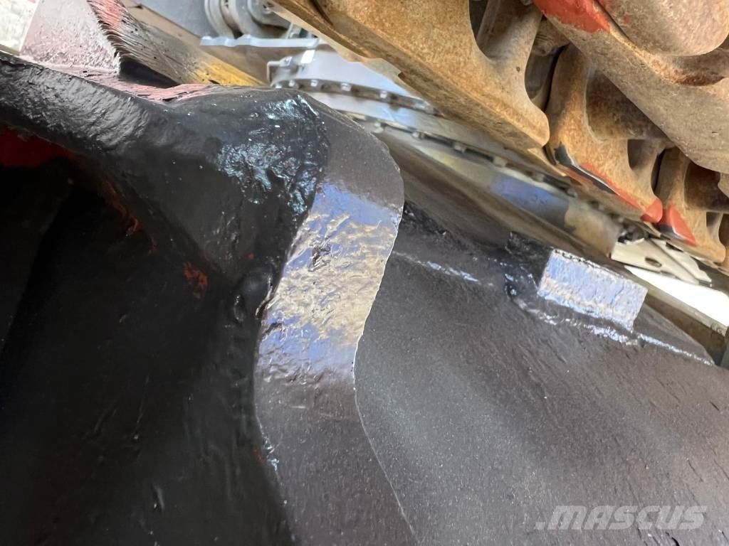 Volvo EC 140 Гусеничні екскаватори