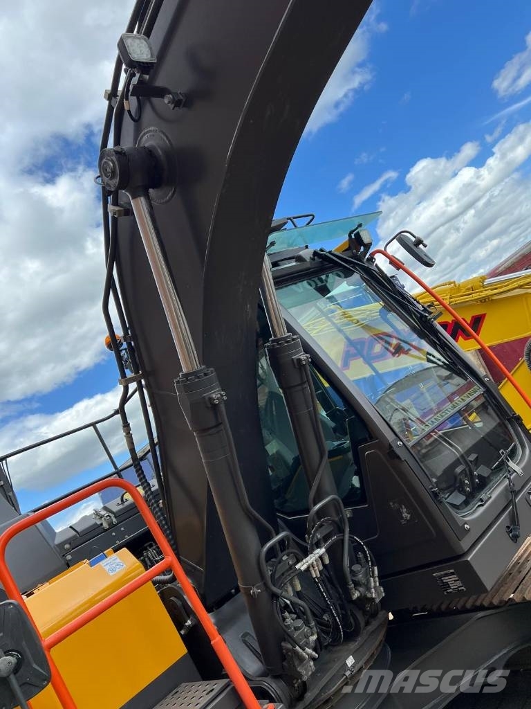 Volvo EC 140 Гусеничні екскаватори