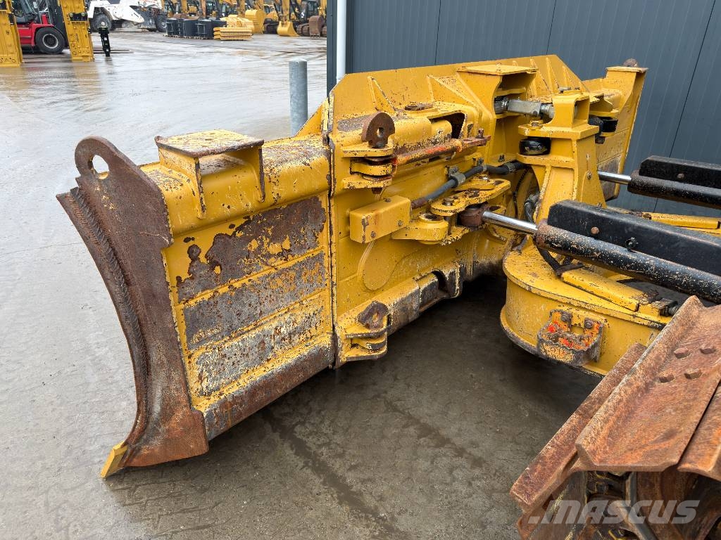CAT D5 LGP Telaketjupuskutraktorit