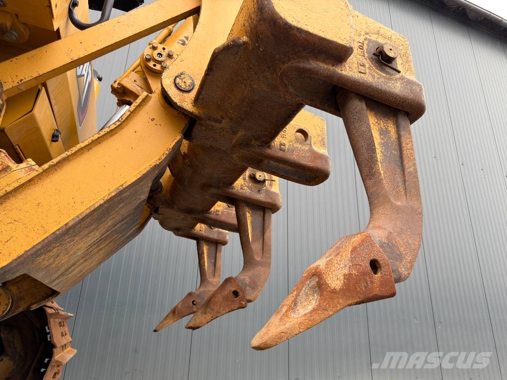 CAT D5 LGP Telaketjupuskutraktorit