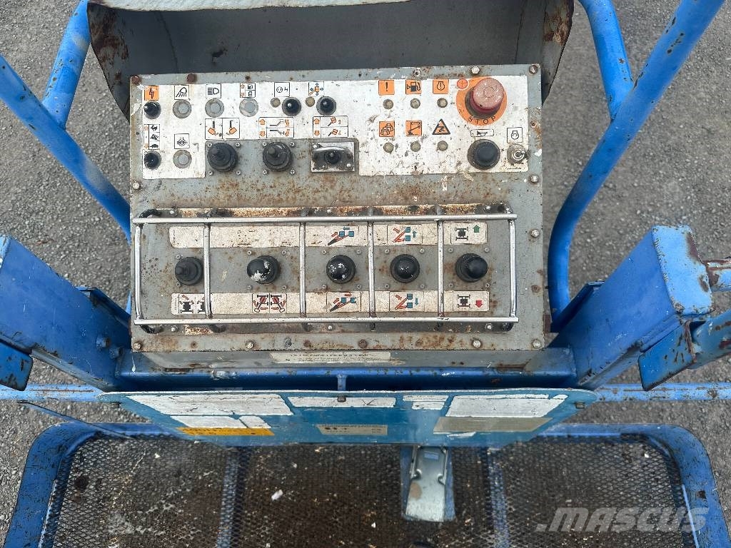 Aichi SP 21 AJ رافعات سلة تلسكوبية