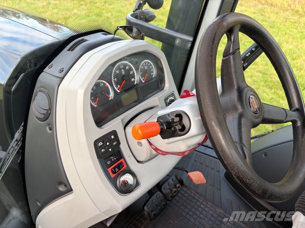 Valtra T 174 Traktori