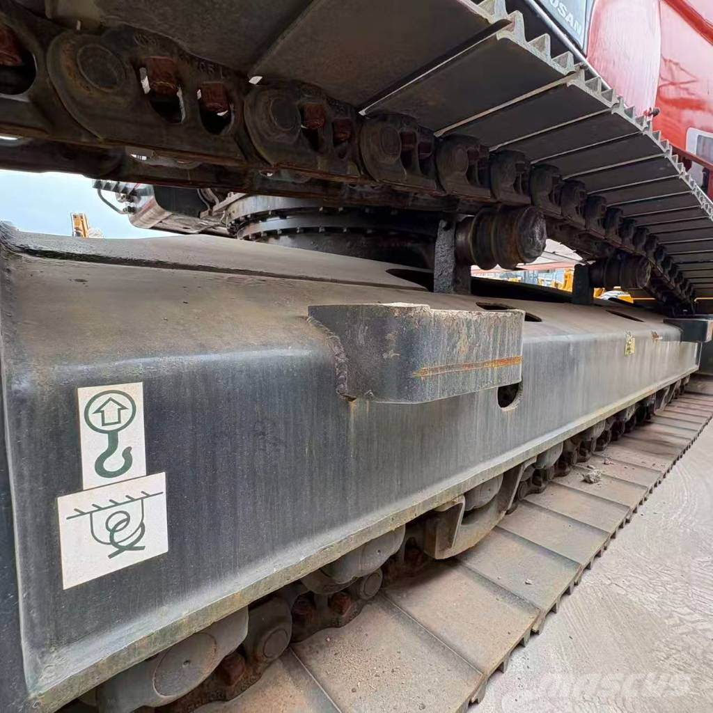 Doosan DX300LC-9C Crawler excavators