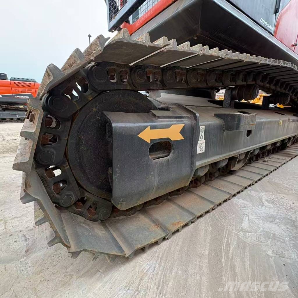 Doosan DX300LC-9C Crawler excavators