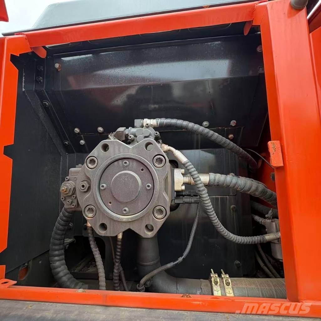 Doosan DX300LC-9C Crawler excavators