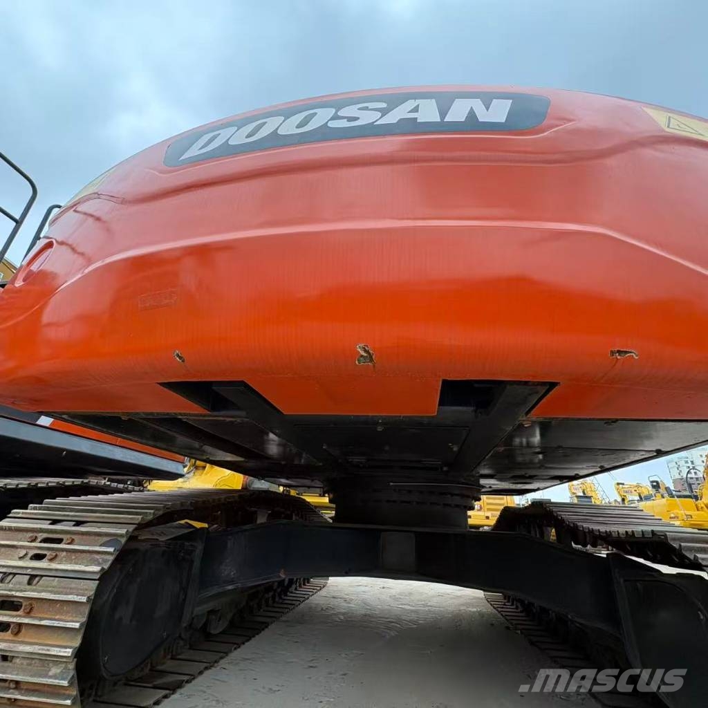 Doosan DX300LC-9C Crawler excavators
