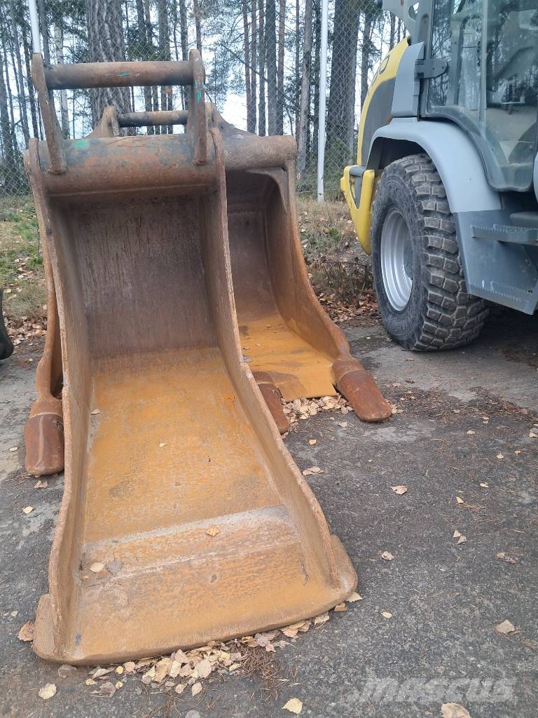 Kobelco SK 300 LC-11 Raupenbagger